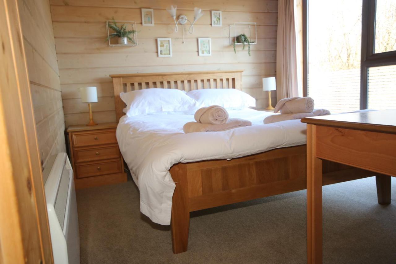 Hartland Hideaway Lodge Woolfardisworthy  Dış mekan fotoğraf